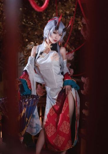 滟母
