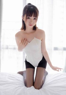 欧美吃奶三级特黄